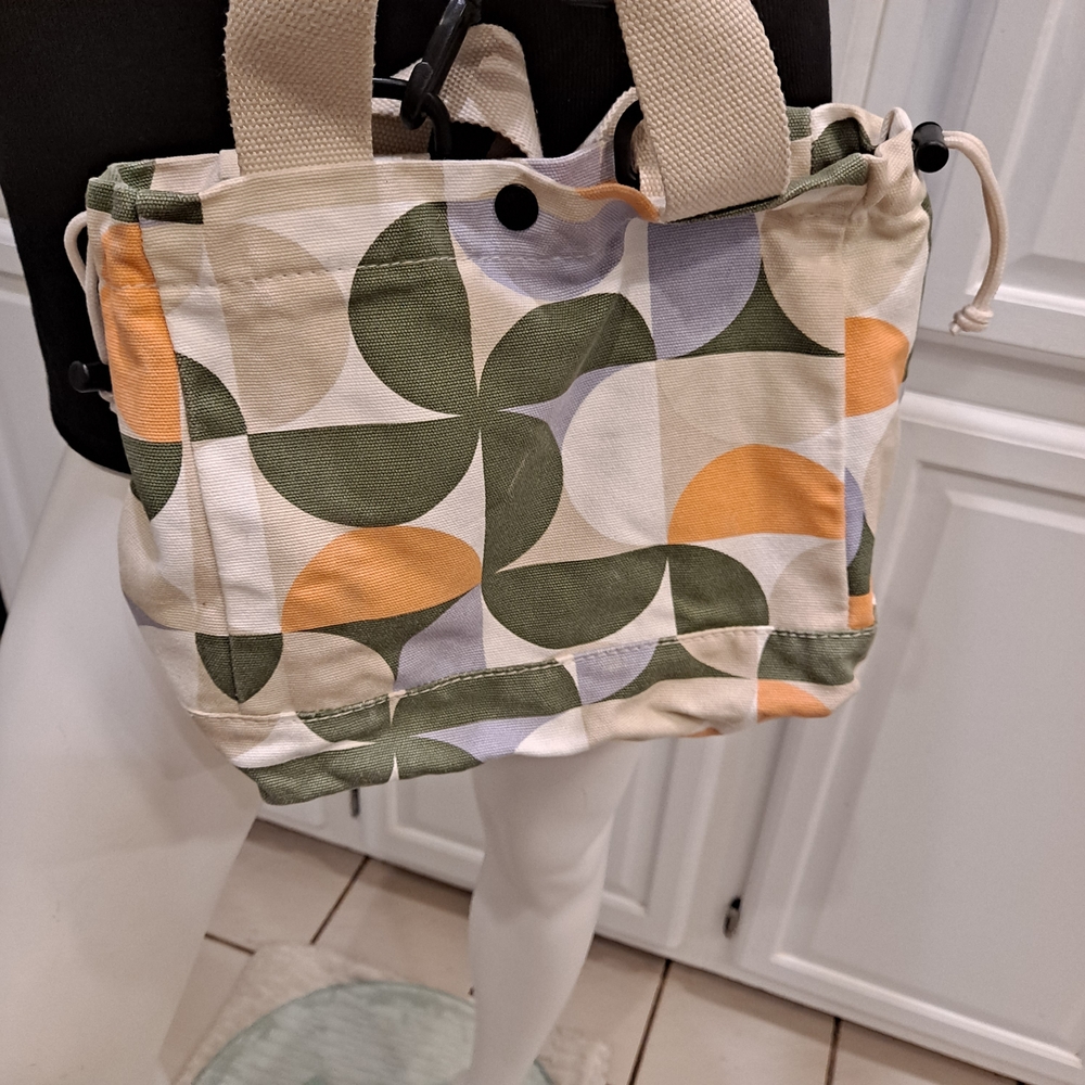 Vans Cream, Green, and Orange Crossbody Bag Off The Wall - Picture 6 of 11
